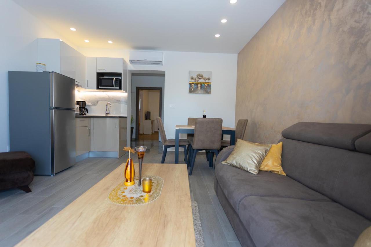 Apartments Vicin Brela Εξωτερικό φωτογραφία