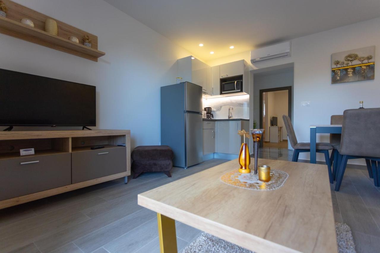 Apartments Vicin Brela Εξωτερικό φωτογραφία