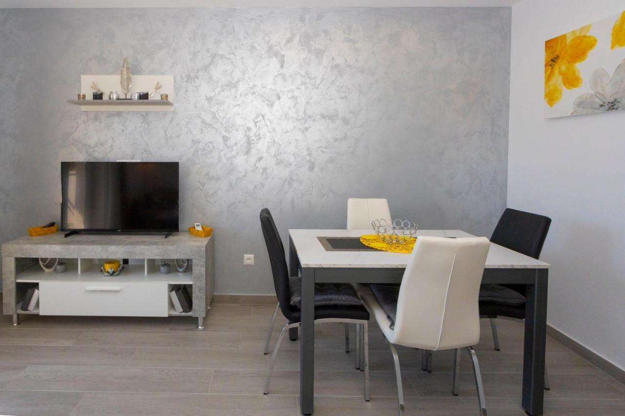 Apartments Vicin Brela Εξωτερικό φωτογραφία